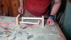 elaborando articulo de madera
